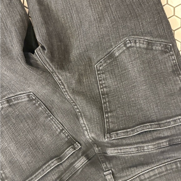 Madewell The Perfect Vintage Wideleg Jean. Black. Size 30. - Picture 14 of 15